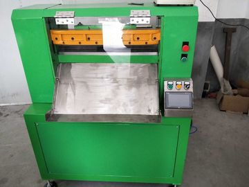 Máquina de corte automática para láminas de caucho con función de corte proveedor